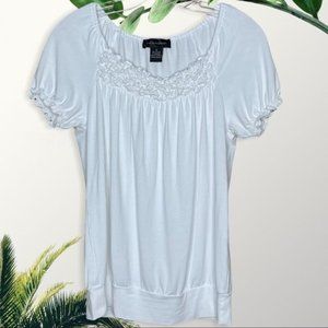 Cable & Gauge Top Peasant Style Smocking Short Sleeve White Size S